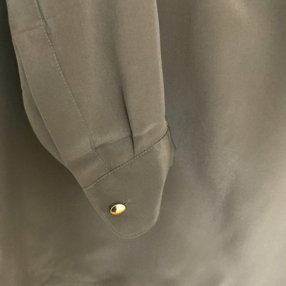 NWT BANANA REPUBLIC  Heritage Collection Silk Top - Picture 4 of 7